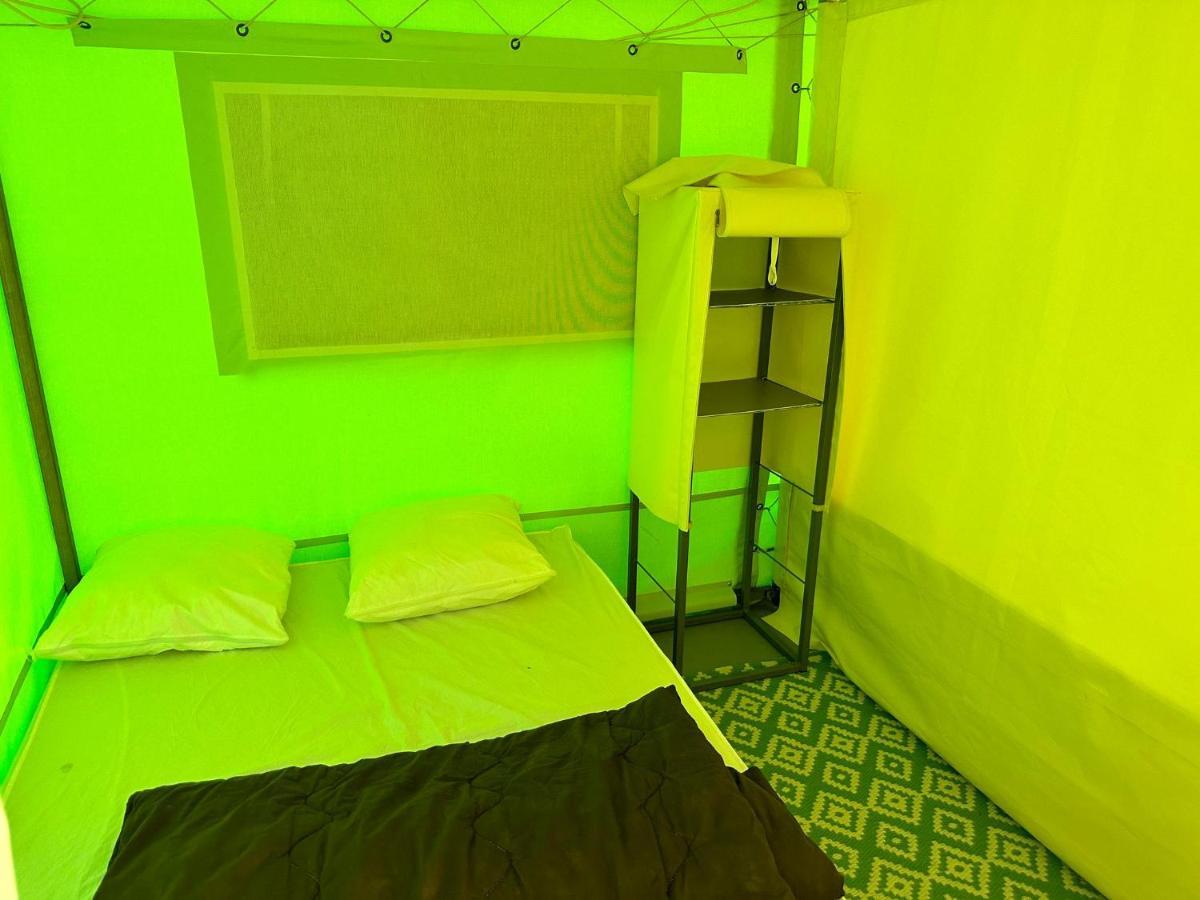 Hotel Les Eychecadous Artigat Exteriér fotografie